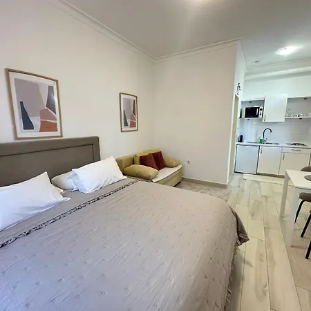 Charming * Задар